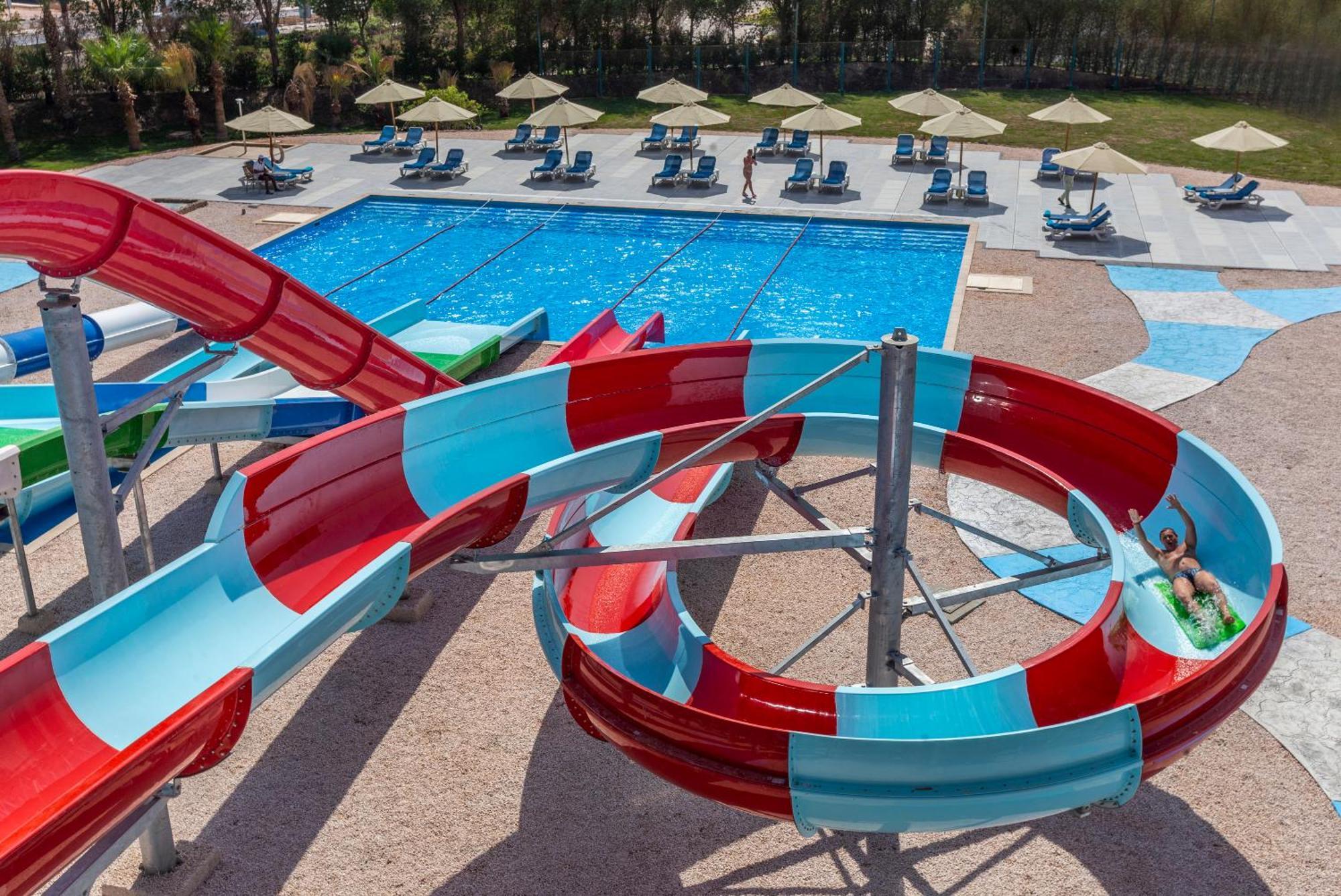 Xperience Kiroseiz Aquapark Premier-Naama Bay Hotel Sarm es-Sejk Kültér fotó Aqua Park